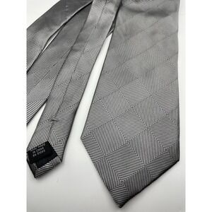 Peebles Executive Collection Mens Silver Grey Geometric Silk Necktie Hand Made